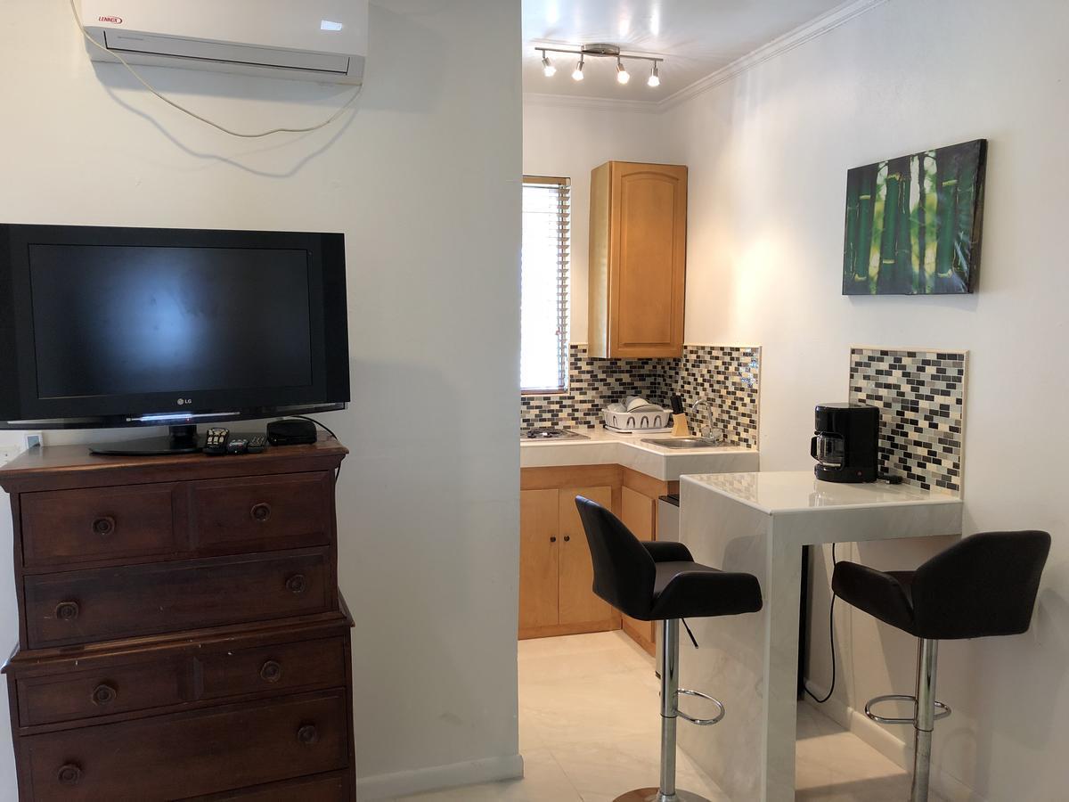 The Oasis Retreat Apartman Nassau Kültér fotó